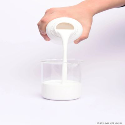 L'hardener di diamina con ritardo termoreattivo XY 311 è costituito da diamina aromatica con struttura molecolare simmetrica e da cloruro di sodio e da sistemi di poliuretano di fusione adatti basati su TDI o MDI